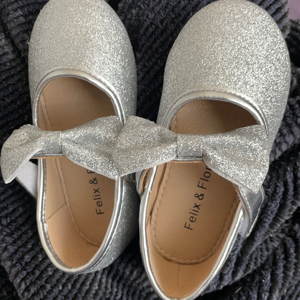 Toddler size 5 silver glitter dress shoes gently used
